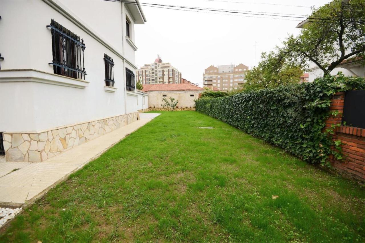 Housing Leon Casa Con Jardin 빌라 외부 사진